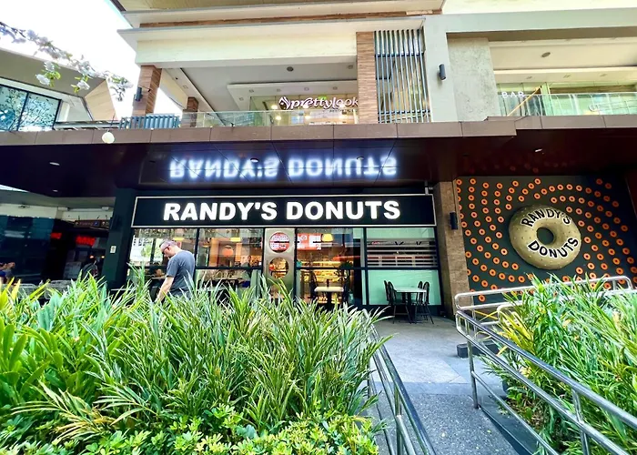 Daniella's Modern & Cozy In Uptown Bgc * Manila