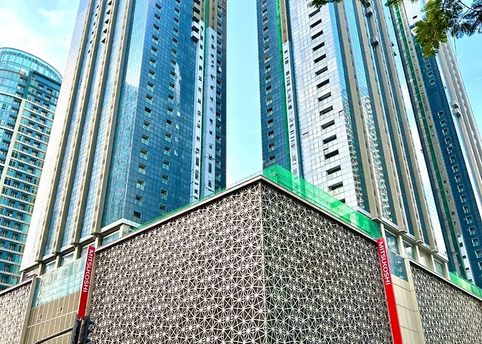 Daniella's Modern & Cozy In Uptown Bgc Manila